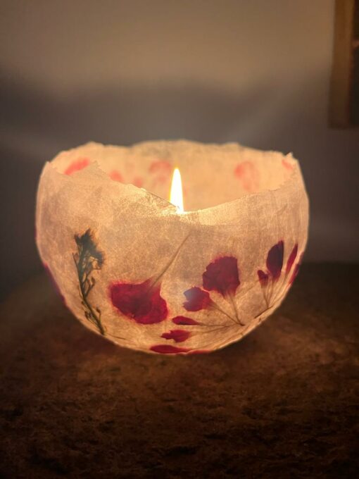 Blossom and Glow Papier-Mâché & Freeze-Dried Flower Lanterns with Lorinda Lloyd